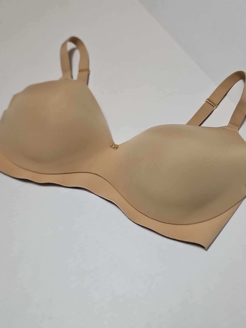 Honeylove Cloud Embrace Seamless Wireless Nude Bra - Size 36DD